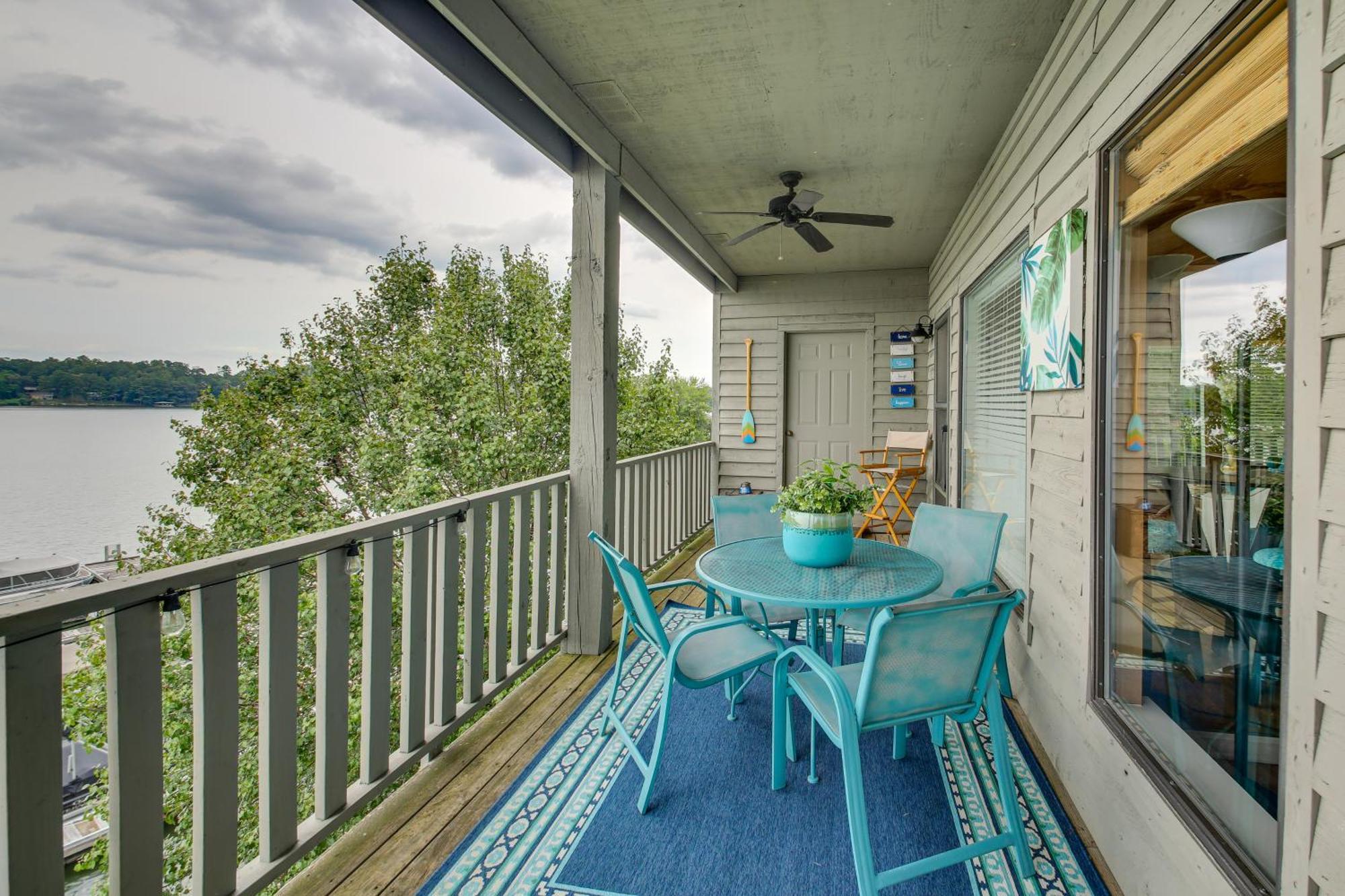Spacious Hot Springs Penthouse Stunning Lake View Exteriör bild